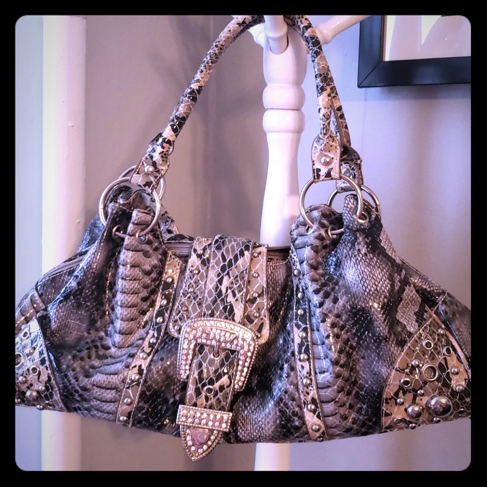 Womens fashion handbag
